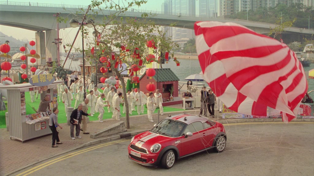 MINI Cooper - Love is in the Air