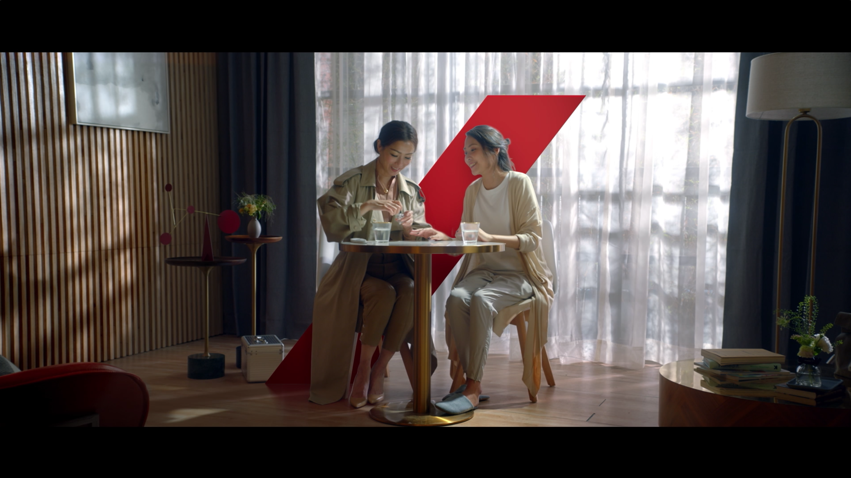 AXA 2020 Women's Campaign "The Manicurist"